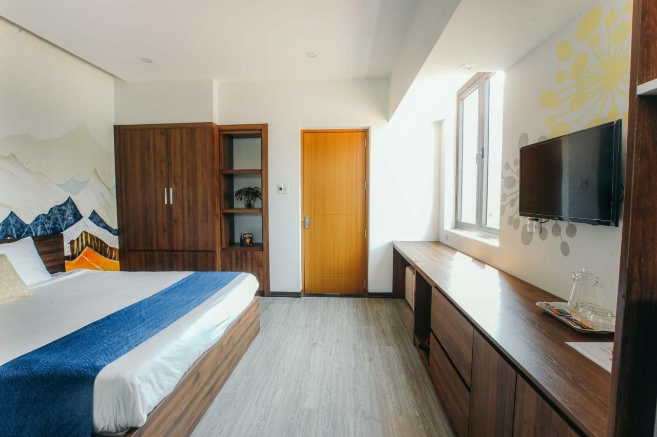 Royal Lion Hotel & Apartment Da Nang Buitenkant foto